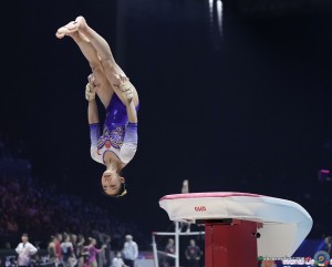 ou yushan chn ph simone ferraro sfa06019 copia